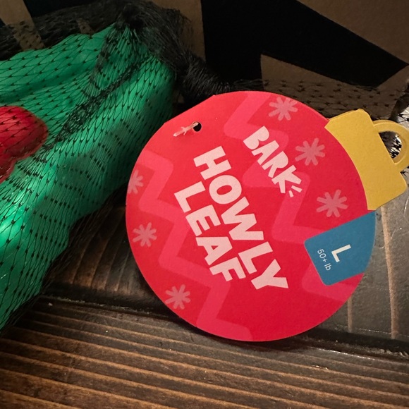 HOWLY LEAF - Super Chewer BARK Box! - Picture 4 of 5